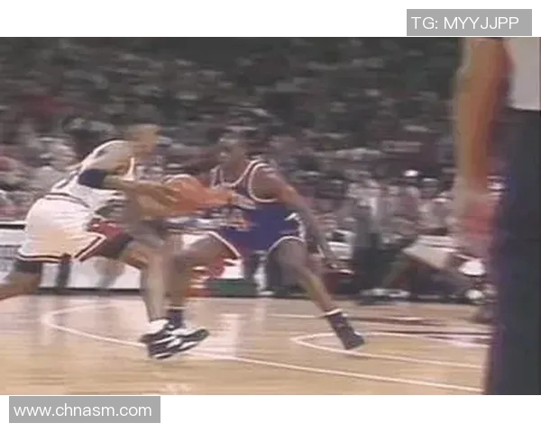 1993年公牛队与尼克斯队经典对决回顾及赛季分析